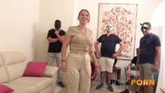 PepePorn: Gangbang pro Claire P: Teď chce nováčky, 5 najednou!