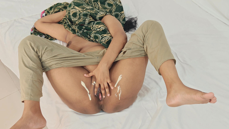 Piya pori: Desi flicka hemlagad