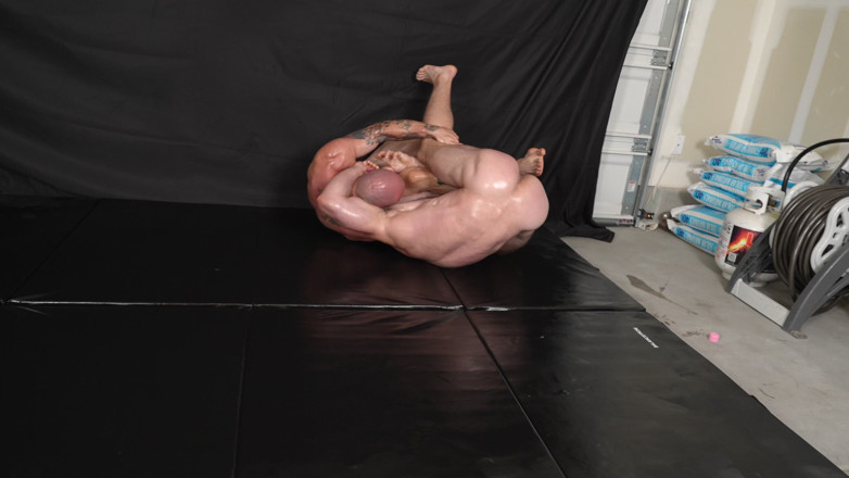 Jake Switch - Gay: Oiled Nude Muscle Wrestling