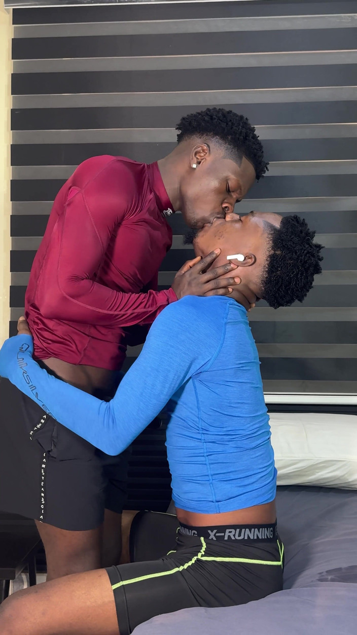 Manlyempire1: Blackcouple