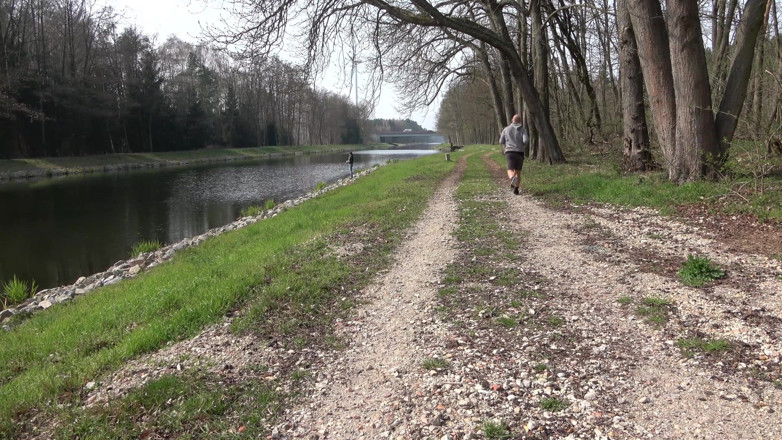 German amateur - 100% German hardcore videos: Diversión al aire libre con una zorra alemana cachonda