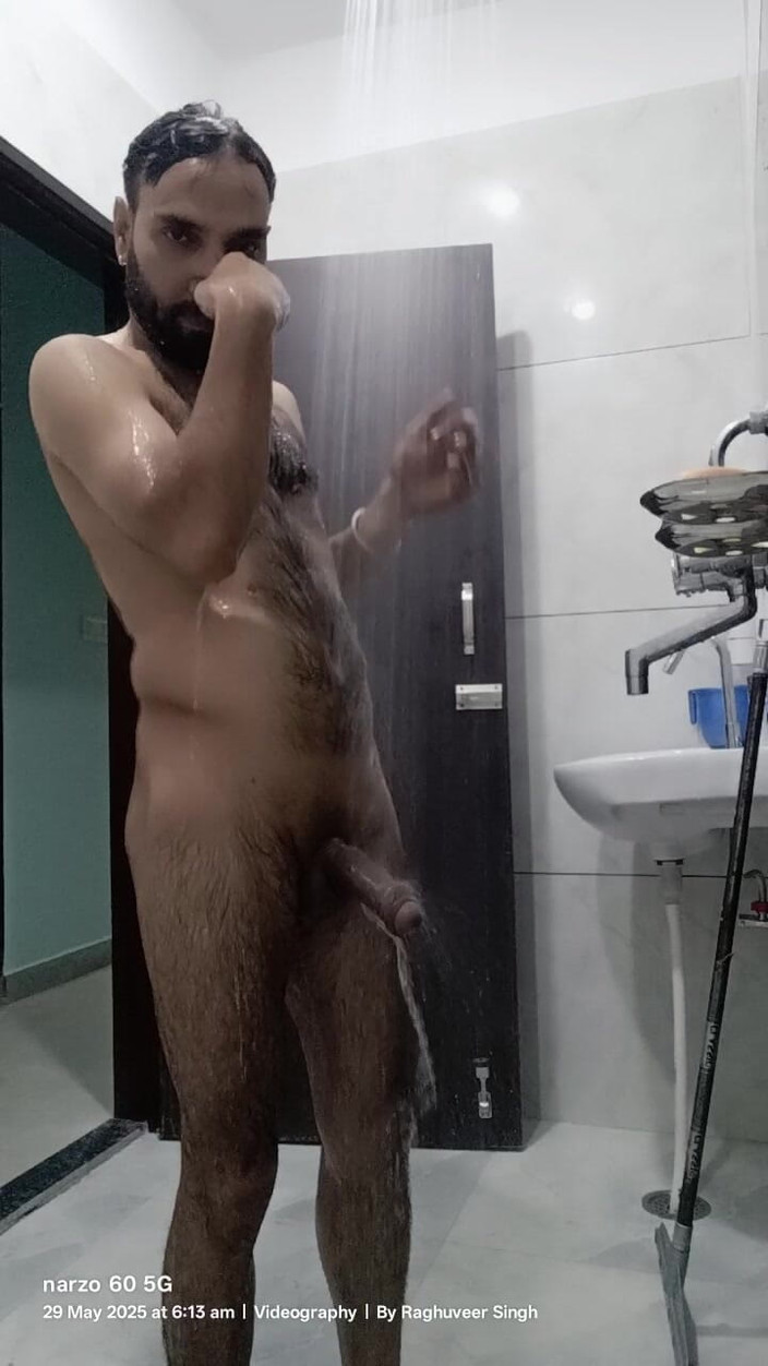 Rajasthani-old-lover: Masturbación gay india con amigos en vivo