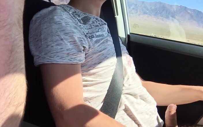 Double-Dutchies: Roadtrip americano - masturbarse, chupar y correrse mientras conduce a Las...