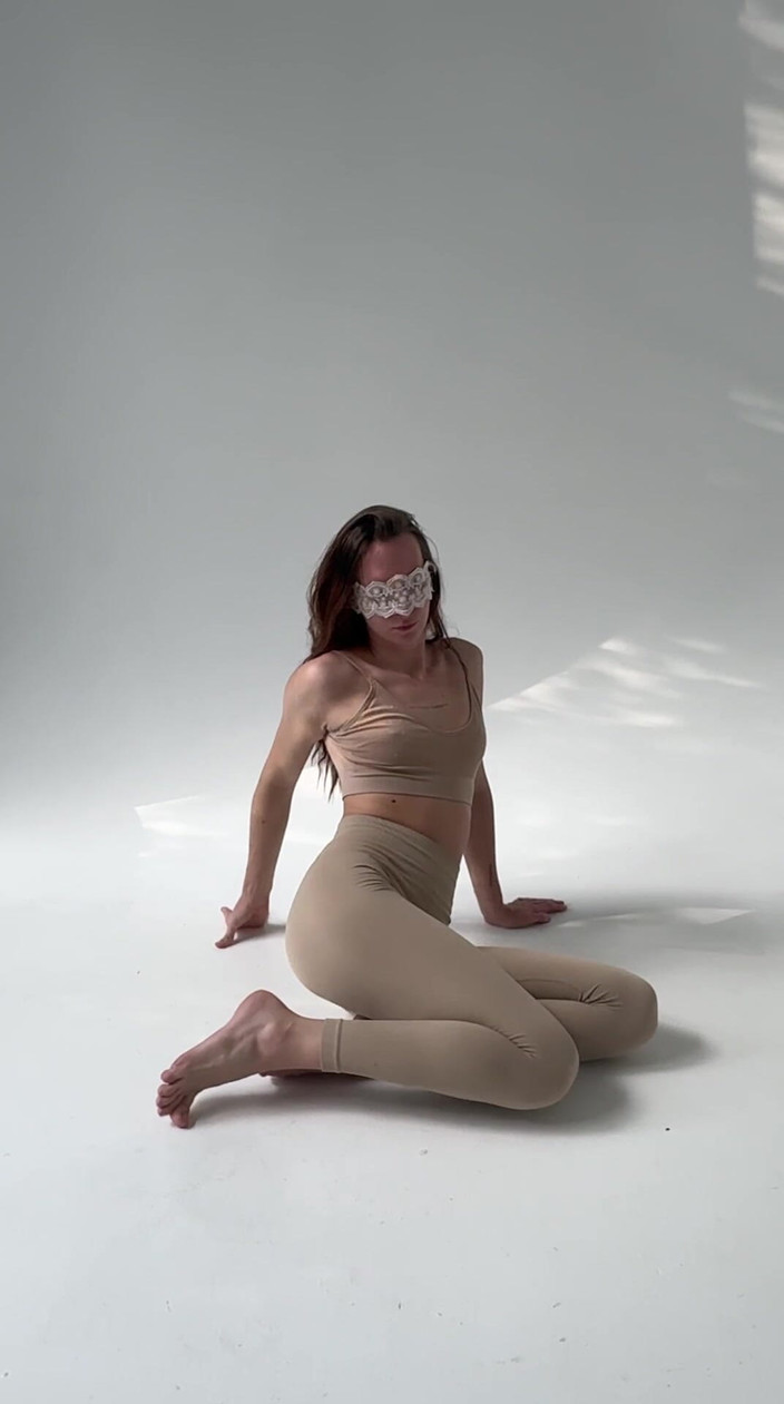 Skinny_lady69: Legging peregangan atlet wanita