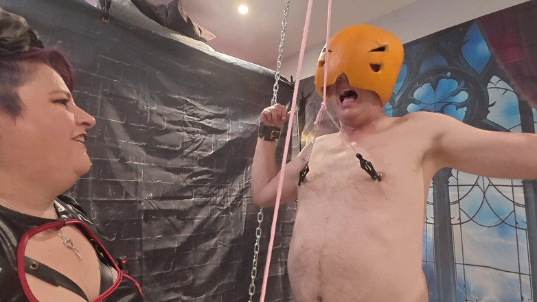 The Izars: Человек с тыквой - трюк или угощение