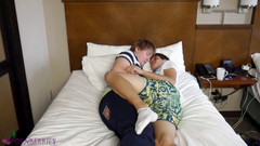 Ethan Alex: Výstřik mezi jeho zadky