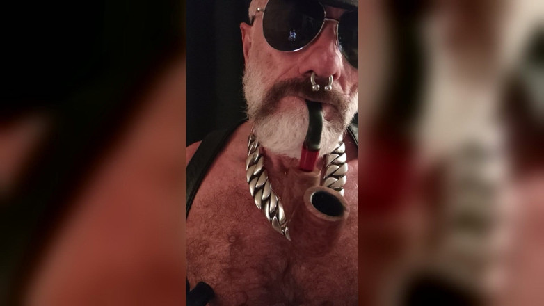 MusclesCigarsFFPig: Pipe Sessions