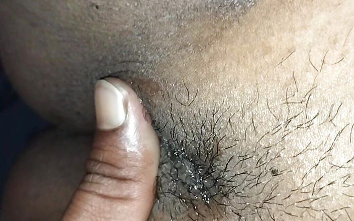 Sona7622: Âm hộ tuyệt vời của cô gái Ấn Độ Bihari