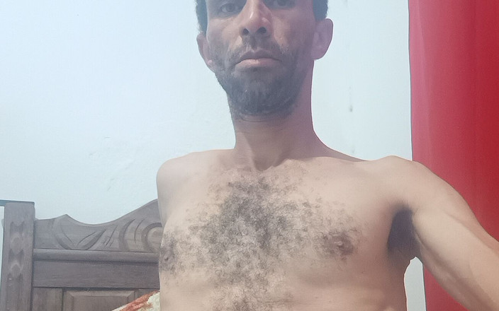 osmar1221: 我喜欢在树林的路中间射精