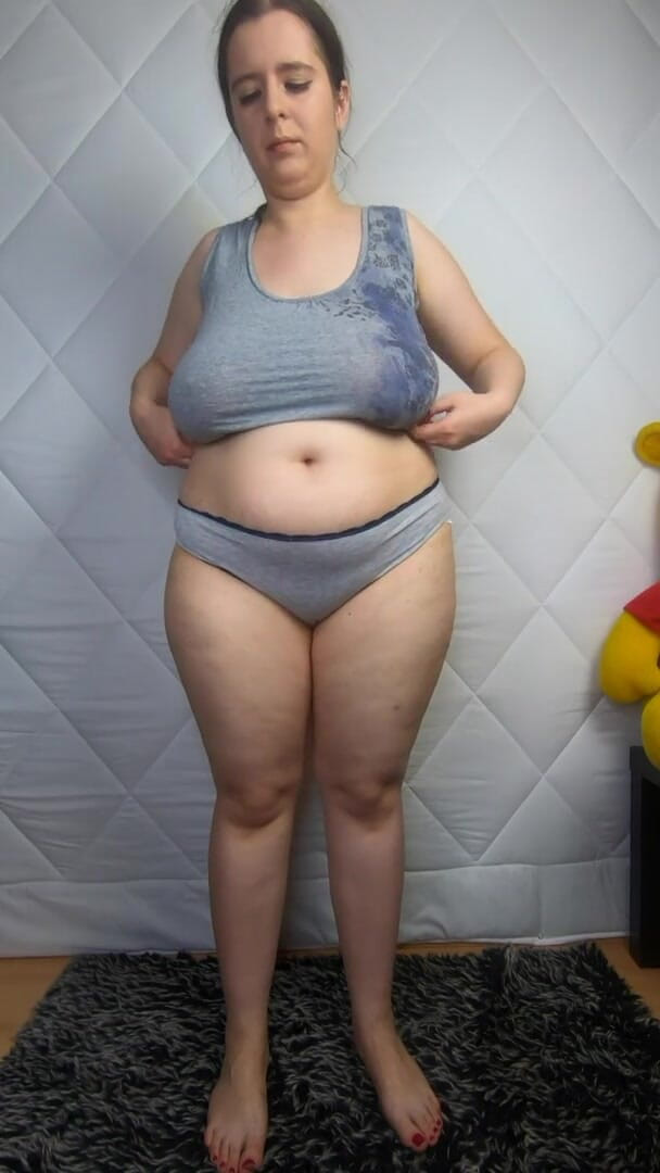 Lingerie Review: Külotu sansürsüz deniyor