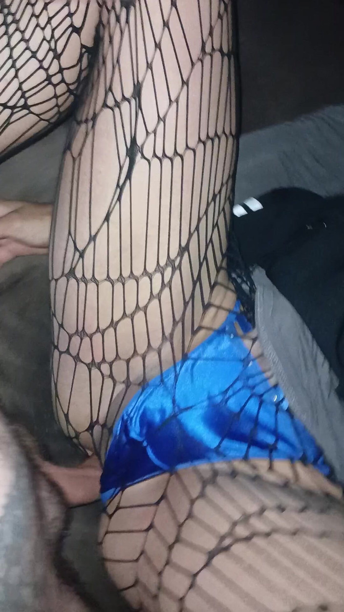 Vikingoazul: Транс з великим задом у глибокому горлі отримує секс без сиділа