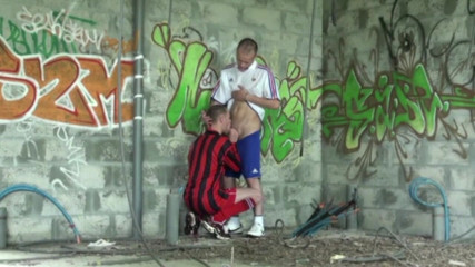 French Twinks Amator videos: สองหนุ่มทวิงค์นักฟุตบอลเย็ดกันกลางแจ้ง