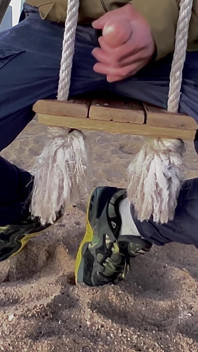 Besar-besaran di Pantai Swing.