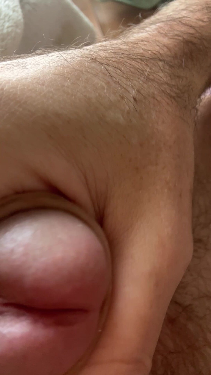 AtomicJerk: Handjob and Cumshot in the Morning