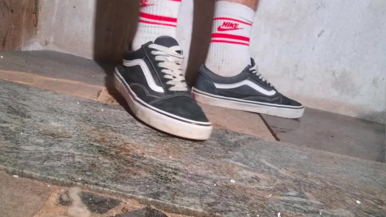 jerkofflover: Meus vídeos editados brincando com botas Vans