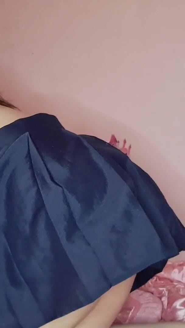 French Julia: Masturbazione Con Dildo, Sculacciate, Schiaffi Sul Seno..; Tutto Questo in...