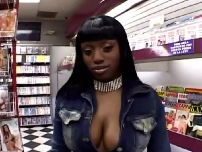 Black Sinner: Sexy ebony teen hardly fucked!