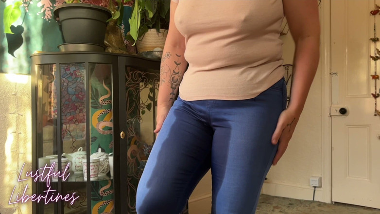 Lustful Libertines: Pee Desperation Jeans Wetting