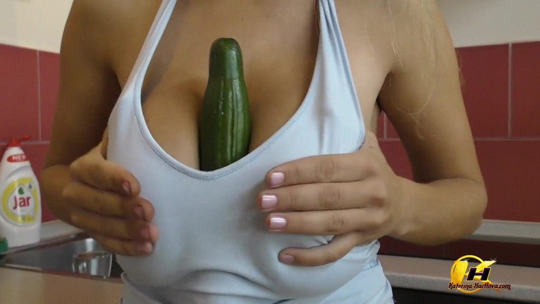 Katerina Hartlova: Milking and masturbate with cucumber
