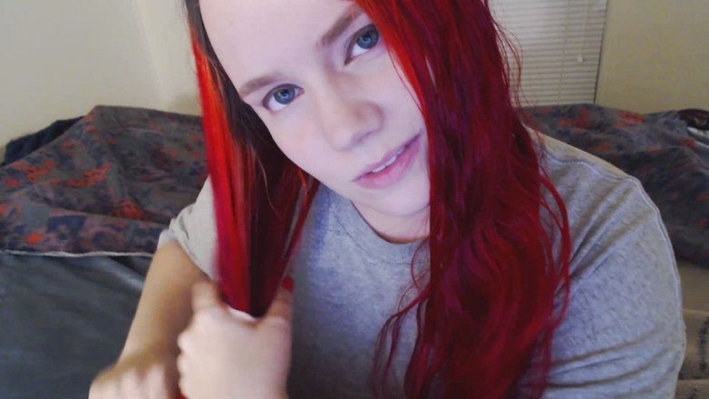 Scarlet Vixen: Mi spazzolando i miei lunghi capelli rossi