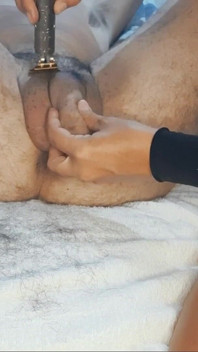 Mi Ha Rasato Le Palle, Il Cazzo, Il Culo.