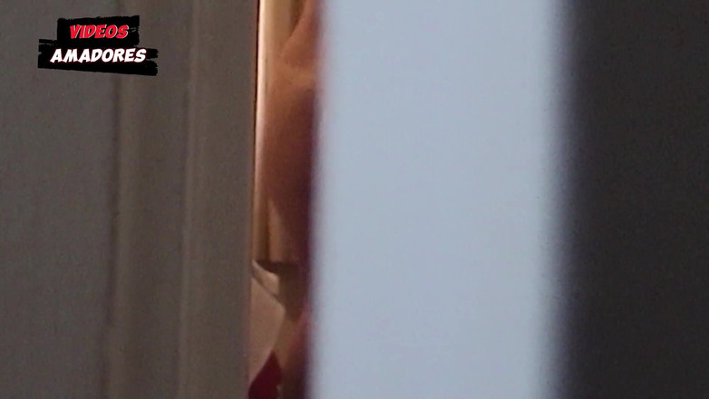 Amateurs videos: 我拍摄了我的朋友换衣服