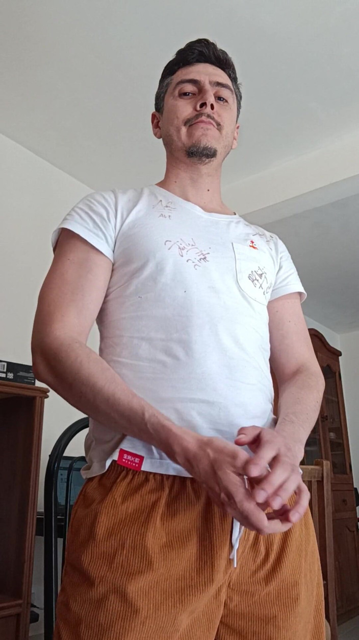 TabascoJake: Handsome Stepdaddy Shows off Body, Cock, Ass