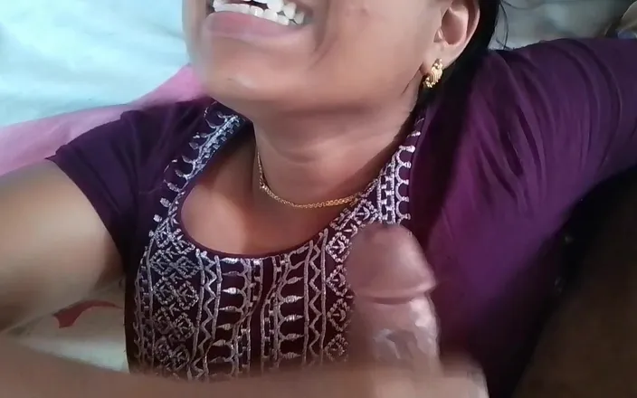 LEGSCOUPLE12: Malayali Housewife Puts Her Husband's Penis in Her Mouth and...
