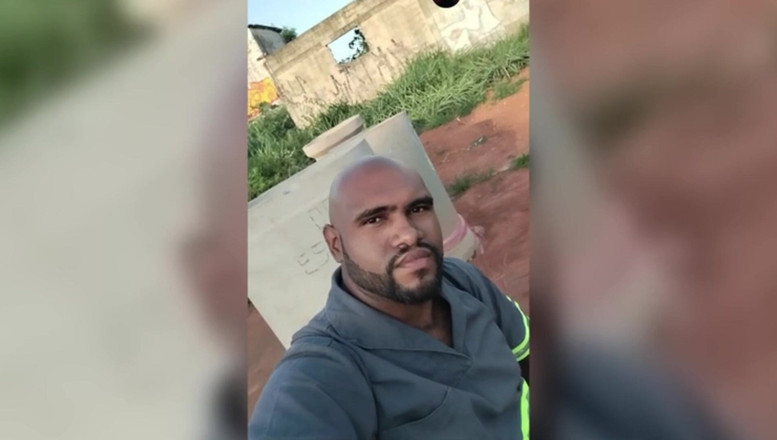 TheBlacKHunterr: 仕事に一人でいつもこっそり