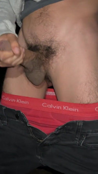 Gut Bestückter Latino-schläger, Großer Schwanz, Twink, Solo, Wichsen, Groãÿes Abspritzen Im Freien Erwischt, Jerkin