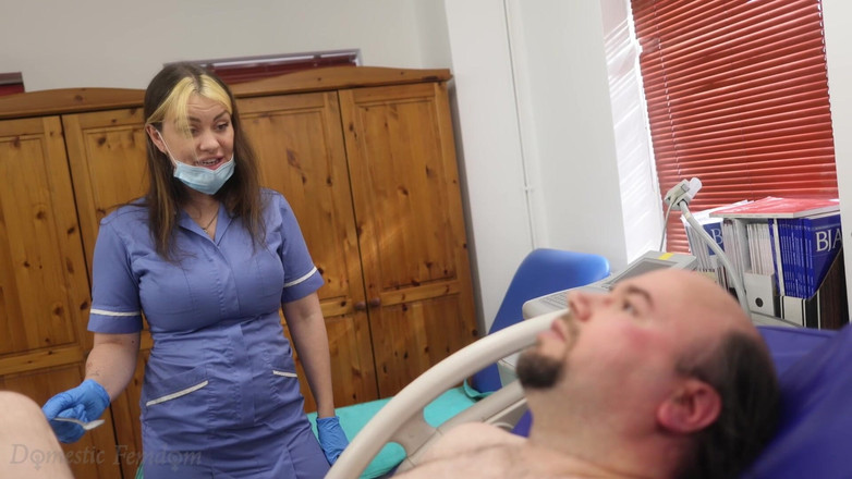 Domestic femdom: Lžíce Trestání Spermatu