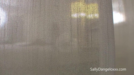 Sally D'Angelo: Night chaser