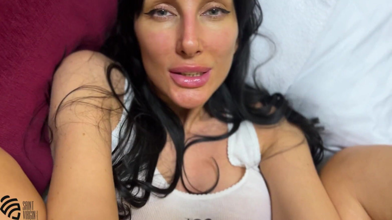 LizaVirgin: Sexy MILFka byla ošukaná ve vlaku
