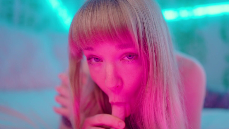 Jolie Lyon: 女朋友的继母想要你的第一次