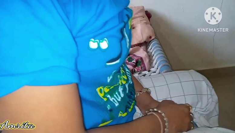 Amrita for you: Meia-irmã em vídeo de sexo indiana menina