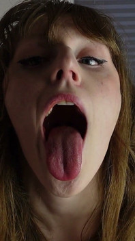 Ruego Por Tu Semen En Mi Lengua