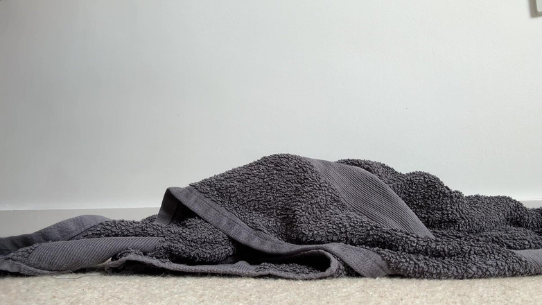 Miss Valentina: Goon sobre mi toalla