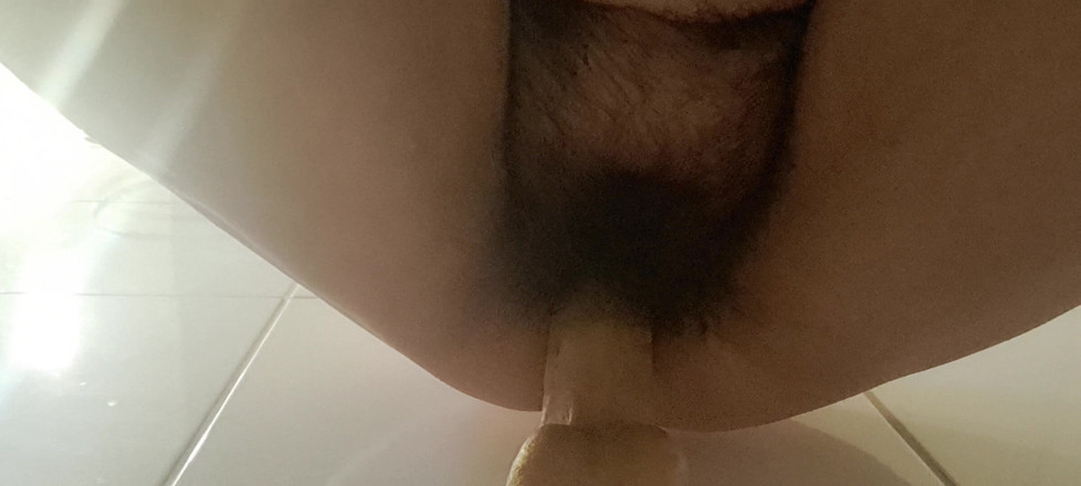 Mommy big hairy pussy: Stiefmutter Fickt Mit Dildo Im Badezimmer