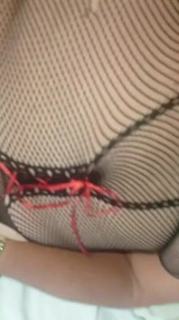 Was für eine leckere muschi meine stiefmutter hat, wie sie es mag, wenn der ganze große dildo in ihr steckt