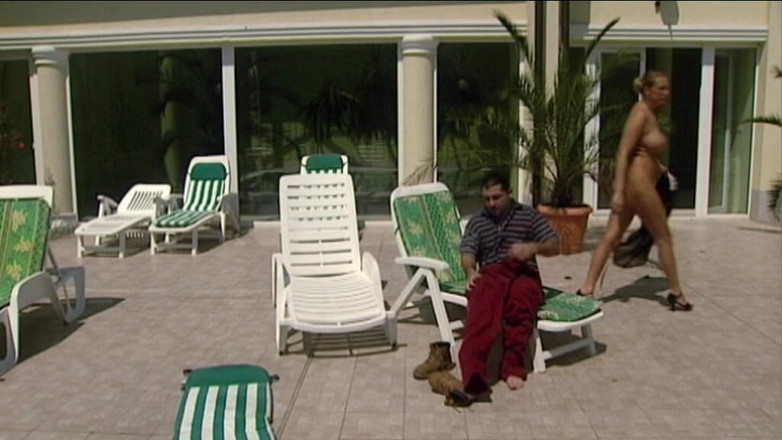 MILF and Big Wet Tits XXX: Создательницы Денег Блондинке Жестко Отдолбили Киску Во Время Ужина