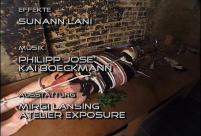 Absolute BDSM films - The original: Orta yaşlı seksi kadın domina ile yeraltı bdsm