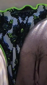 Mostrando minha buceta na frente de um jovem garoto em Swimmi ... Rbate - É muito arriscado com pessoas próximas - Misscreamy