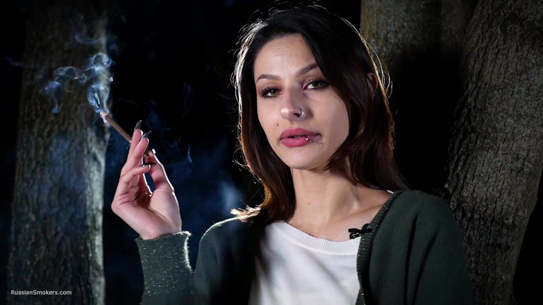 Russian Smokers: Sweet Russian Girl Smoking Cigarette Outdoor Daylight