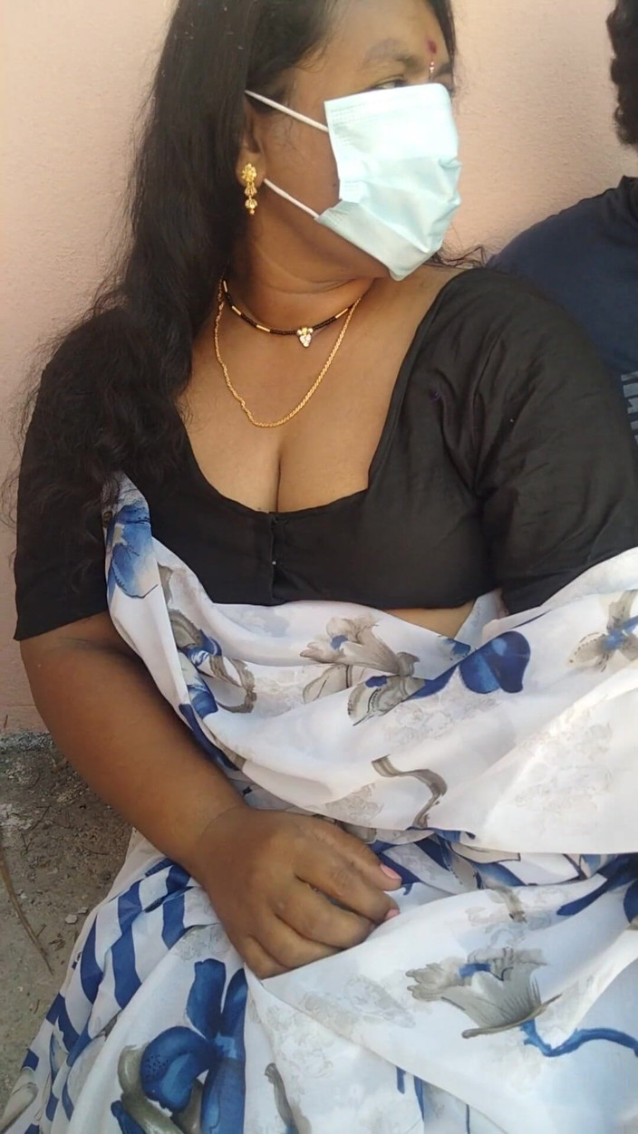 Benita sweety: Tamil Desi Outdoor Saree Sex with Step Brother