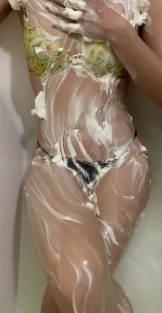 Monnycka: I am so dirty bitch in bath