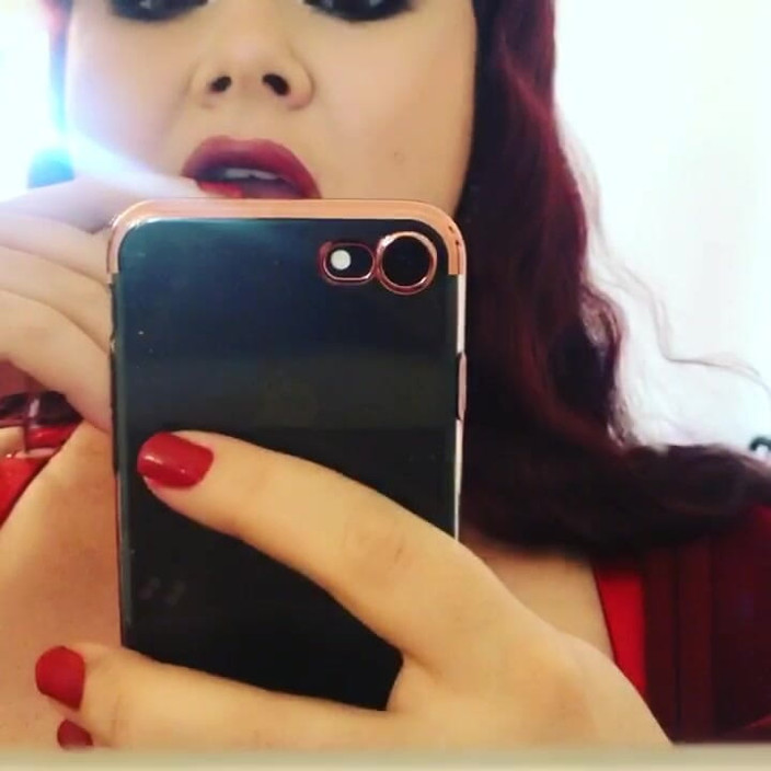 Roxanne Miller: Rousse