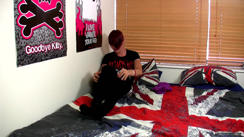 Lollipop Twinks: Rhys Works His Big Twink Dick!