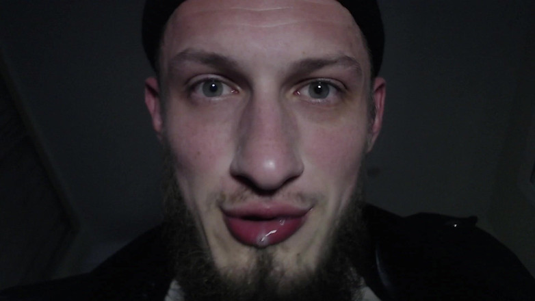 Hunky time: Babanın tombul dudakları salyaları besliyor