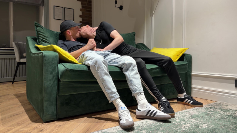 1JackDaniel: Hot Gay Fuck with Kisses