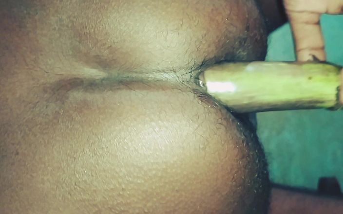 Md Al Amin: ナスとの若い男の子のアナルセックス。素晴らしい感じ